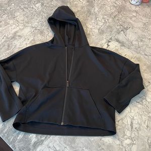Black lululemon zip up hoodie 🖤